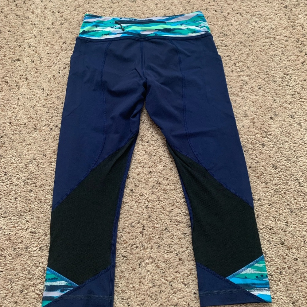 Lululemon Pace Rival Crop - Picture 2 of 7